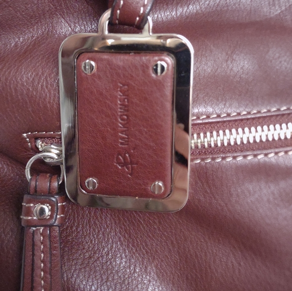 Gorgeous b.makowsky tote style purse - Picture 4 of 8